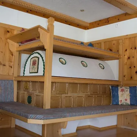 Gospodarstwo agroturystyczne Gaestehaus Tinkl Kals-am Großglockner